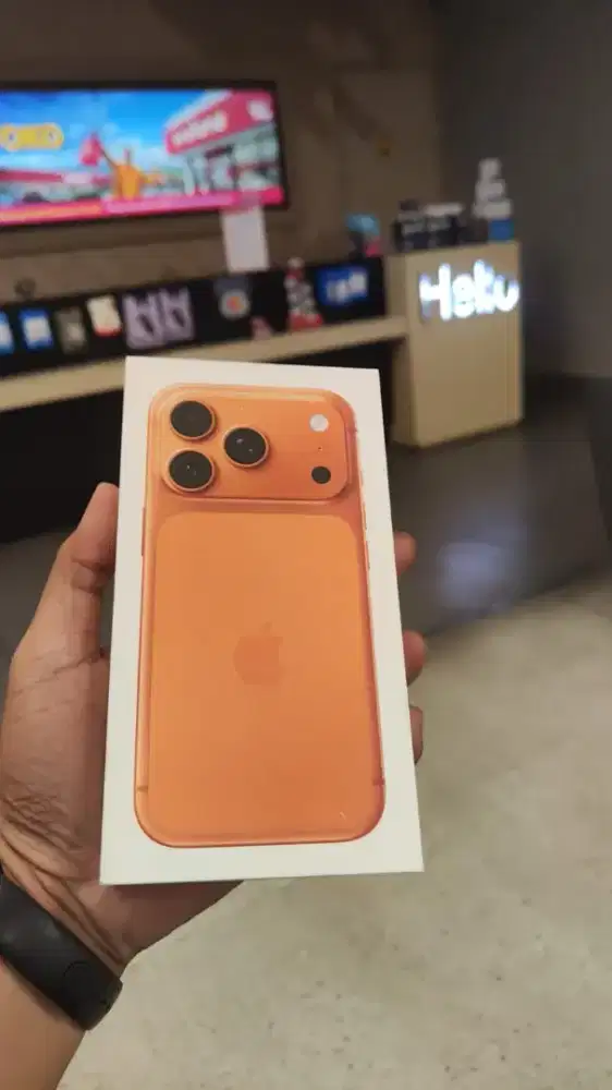 Ready Stock! iPhone 17 Pro 512GB Cosmic Orange – Garansi Resmi iBox