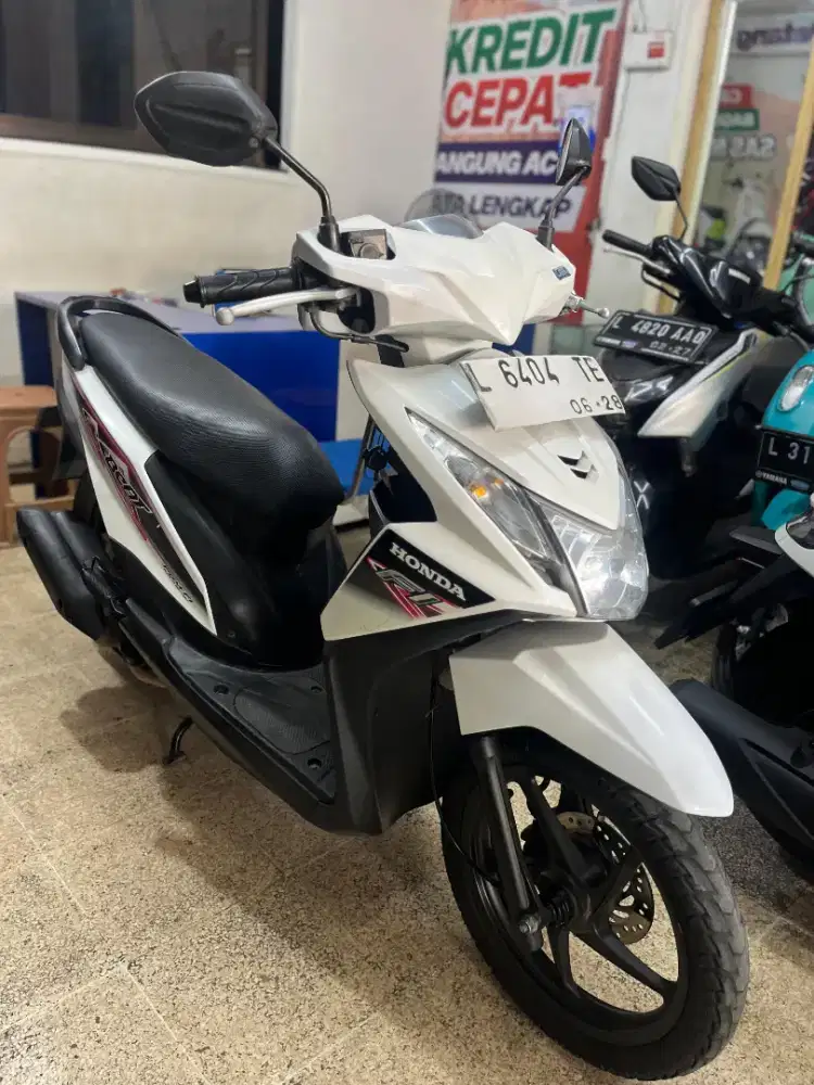 HONDA BEAT 2013 SAS MOTOR JL BARATA JAYA 19 NO 5