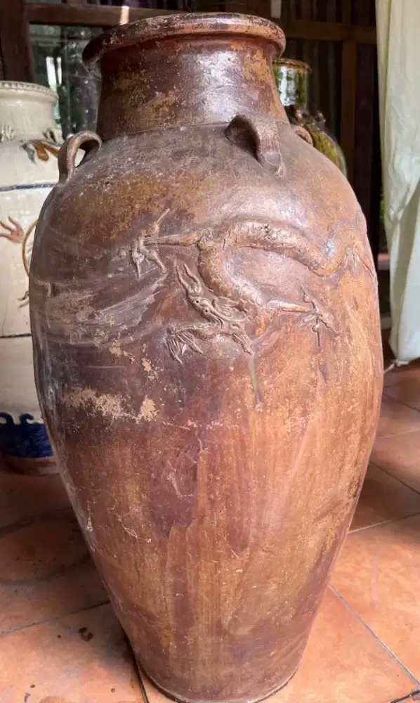 GUCI ANTIK NAGA
