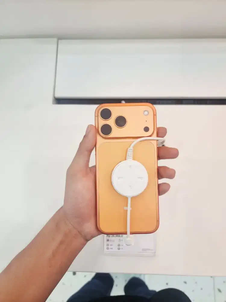 Dapatkan iPhone 17 Pro Max Impianmu, Cukup Rp2,799 Juta/Bulan