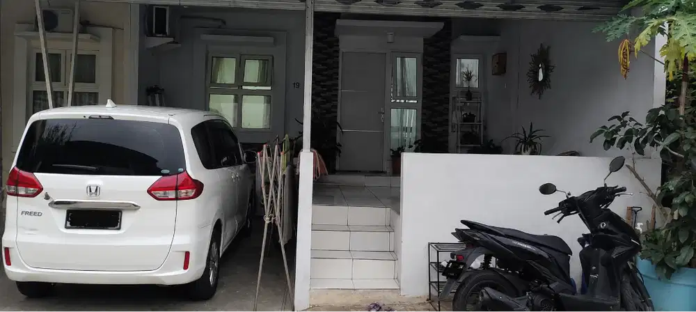 Disewakan rumah per tahun - lokasi strategis, lingkungan nyaman