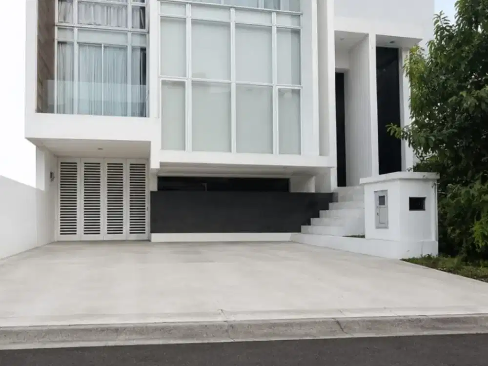 Rumah Sultan Full Furnish di Cluster Harapan Indah, 3,5 Lantai & Siap Huni Bebas Banjir