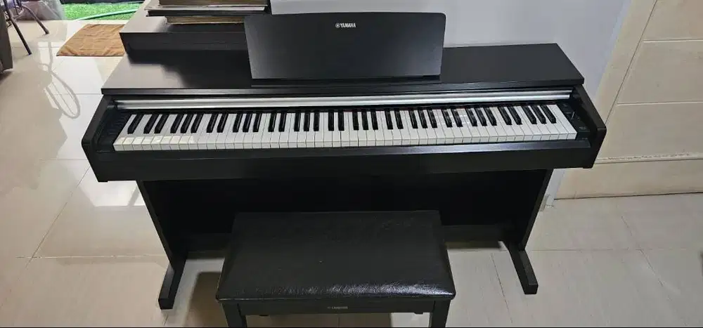 Yamaha Arius YDP142