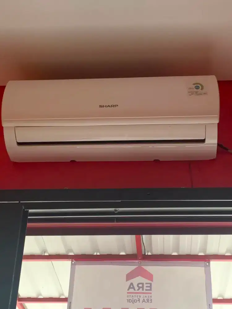 AC Sharp 1 PK, masih berfungsi dng baik