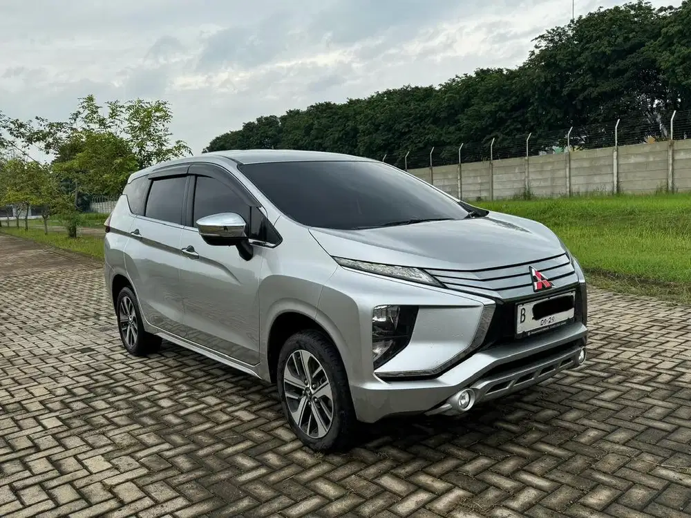 Xpander Ultimate 2019 km 50rb cat full original tangan pertama record