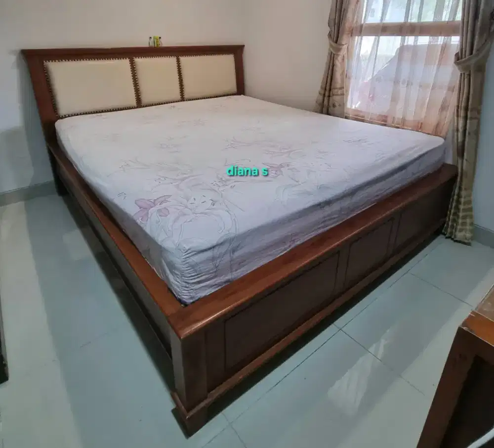 Dijual tempat tidur kayu jati dipan termasuk spring bed airland 1 set
