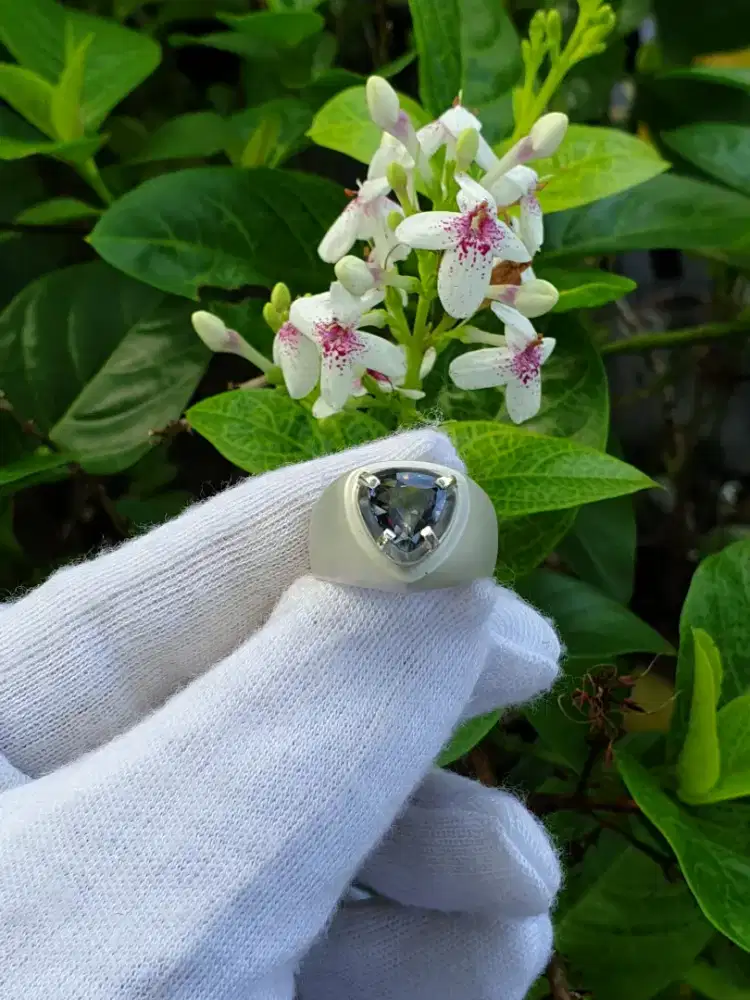 Natural Blue Spinel 2.23 crt clean