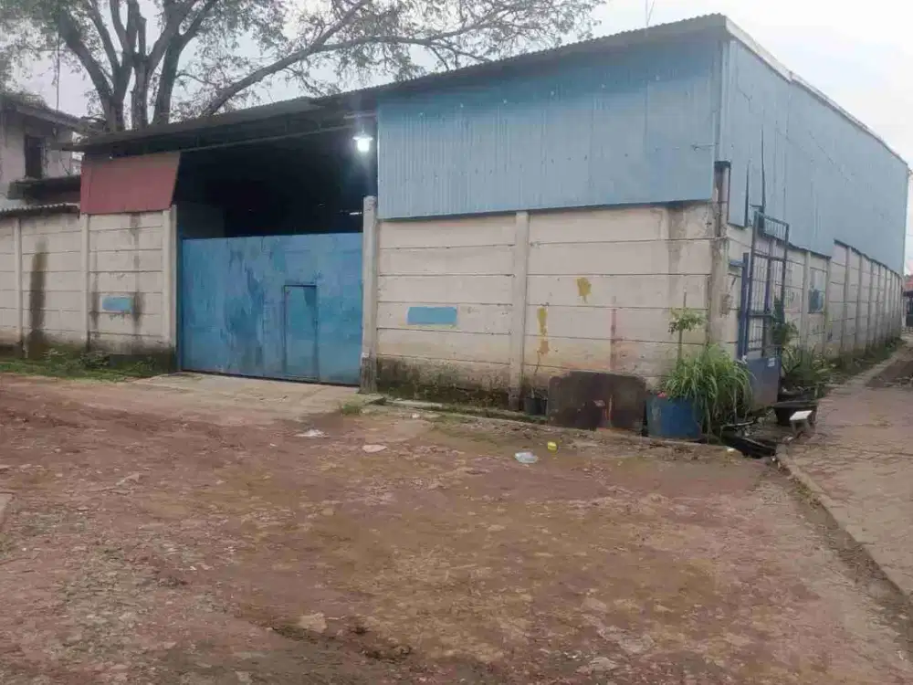 Disewakan Gudang Dengan  Akses jalan truck CDD Double Engkel, Di Pondok Jagung Timur, Serpong Utara, Tangerang selatan