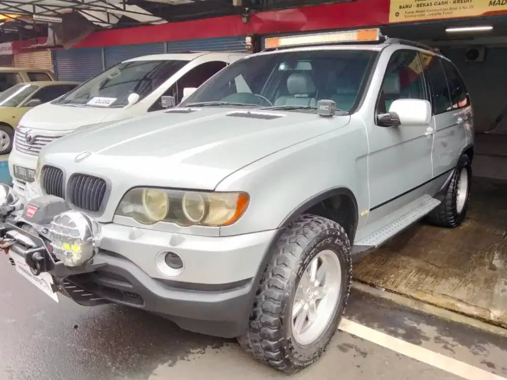 BMW X5 4.4 AT 2001