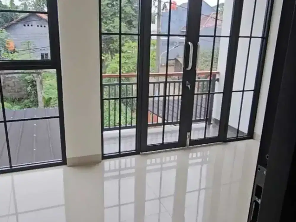 Dijual rumah 2 lantai brand new di Bumi Puspitek Asri tengah BSD City