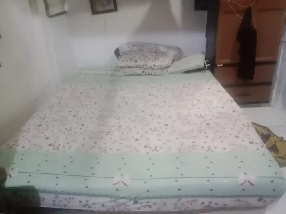 Dijual kasur inoac 160x200 dan divannya