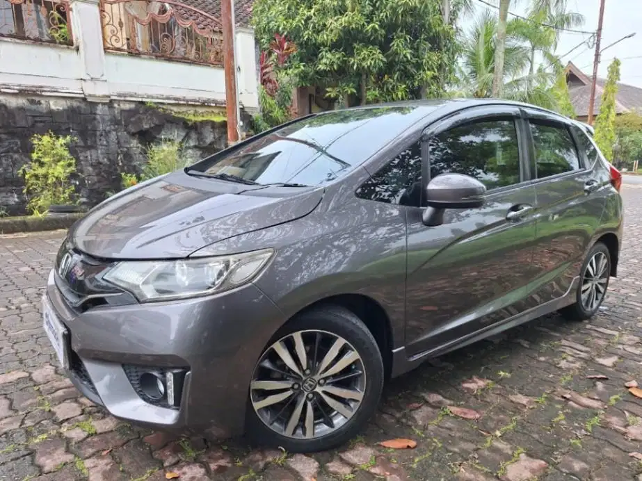 Honda Jazz 1.5 RS Bensin-MT 2015 KTZQ