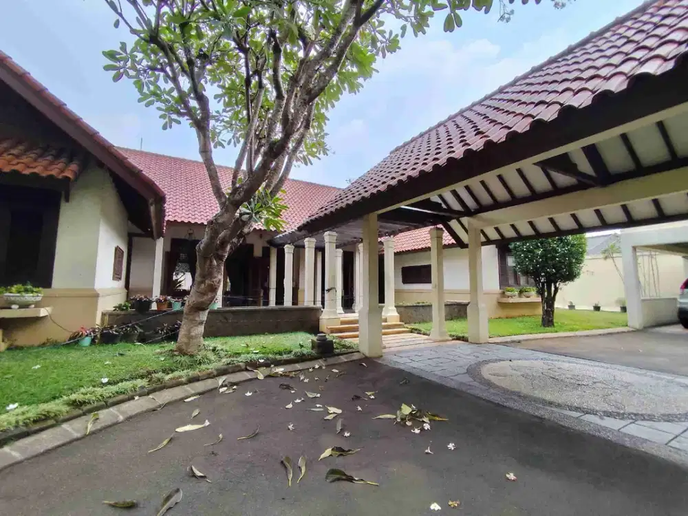 rumah mewah cipayung deket Tol Jorr dan Stasiun LRT