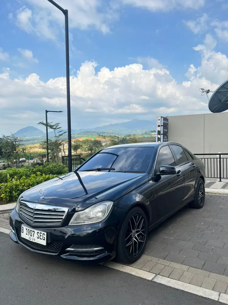 Mercedes-Benz C200 2013 Bensin