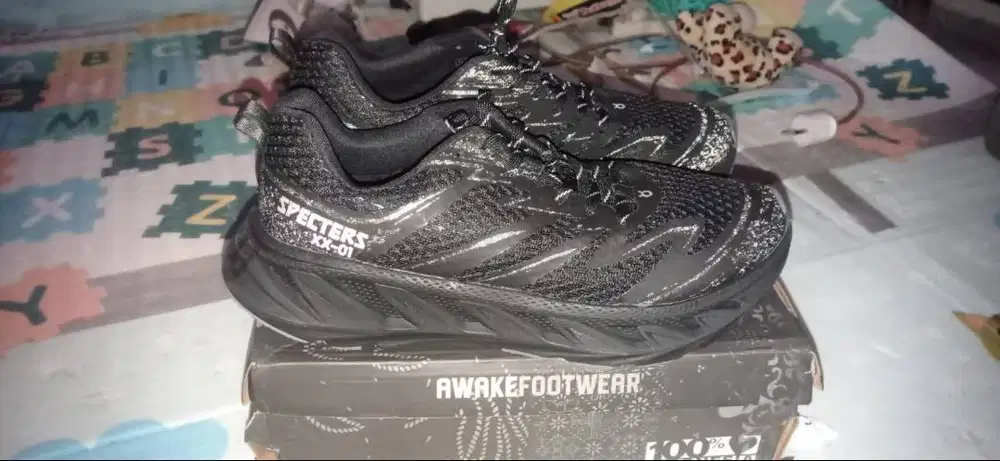 Sepatu Running Awake Footware no44