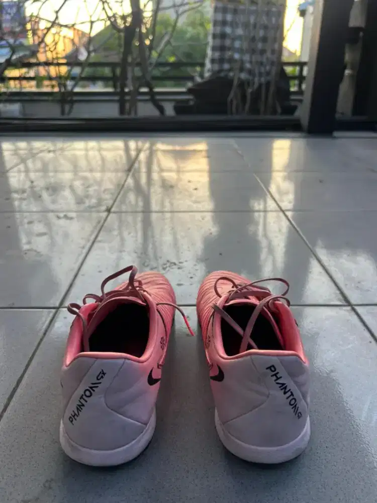 nike phantom   .