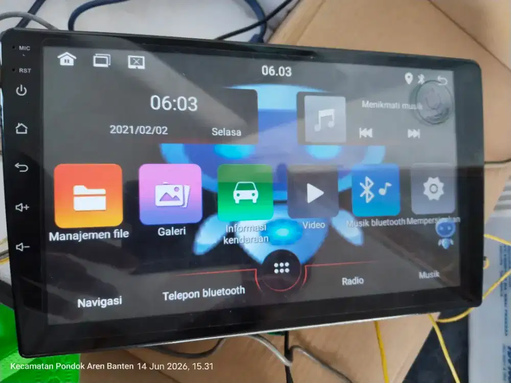 Head Unit android 9inch + power normal mulus