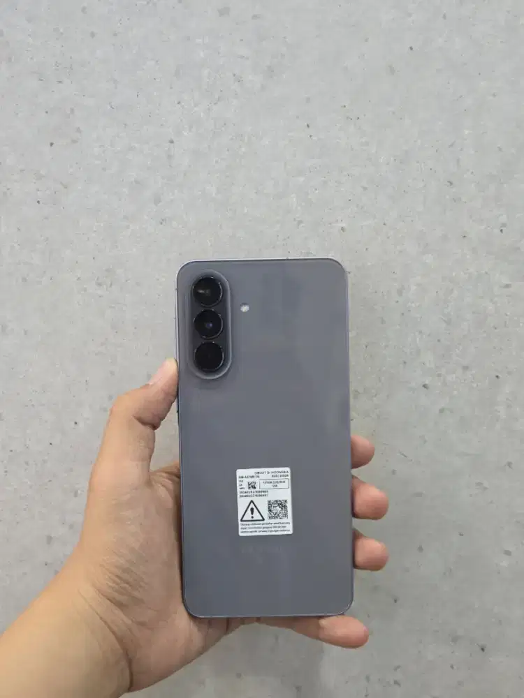 Samsung a57 8/256 free powerbank + adaptor