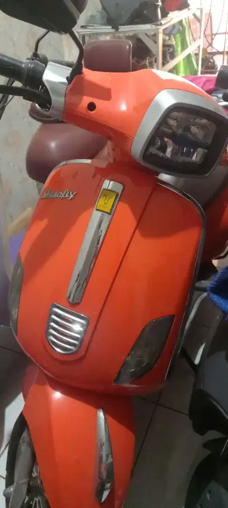 Sepeda listrik Uwinfly model vespa