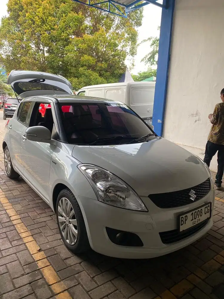 SUZUKI SWIFT GX METIK 2013
