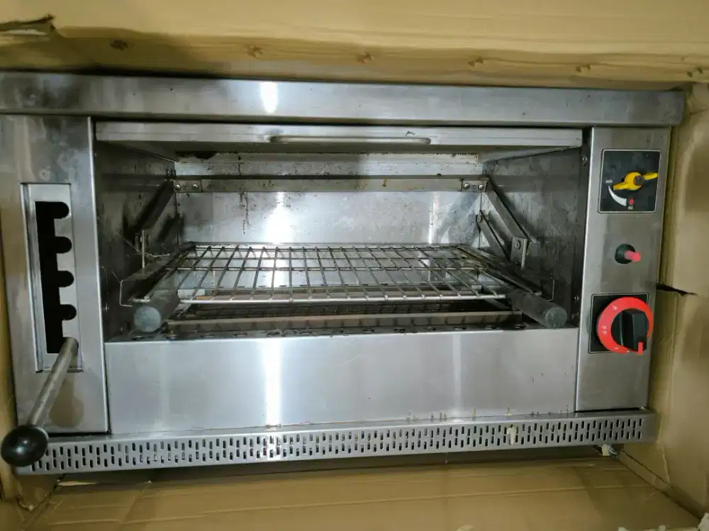 Salamander oven gas