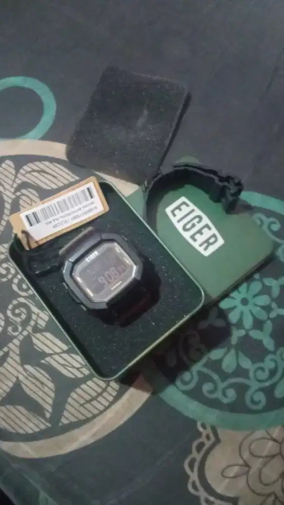 Jam tangan eger