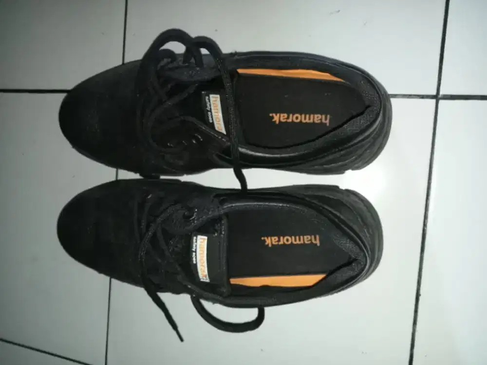 Sepatu safety uk 41