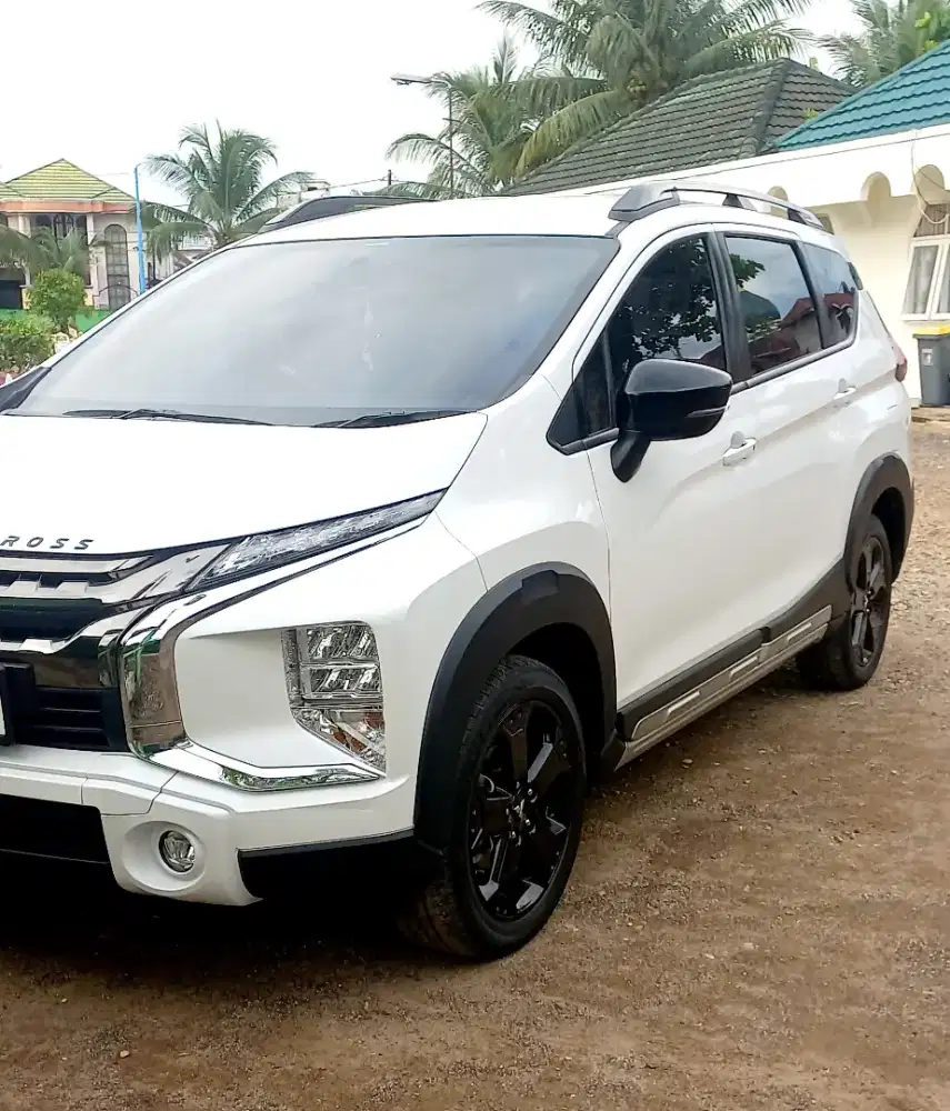 Xpander Cross Black Edition metic 2020 akhir