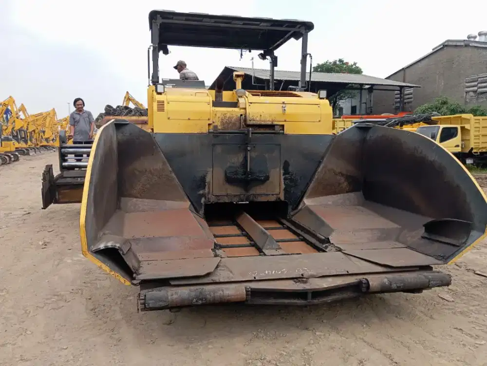 Asphalt Finisher Sumitomo HA60C Track Build Up Bukaan 4–6 Meter