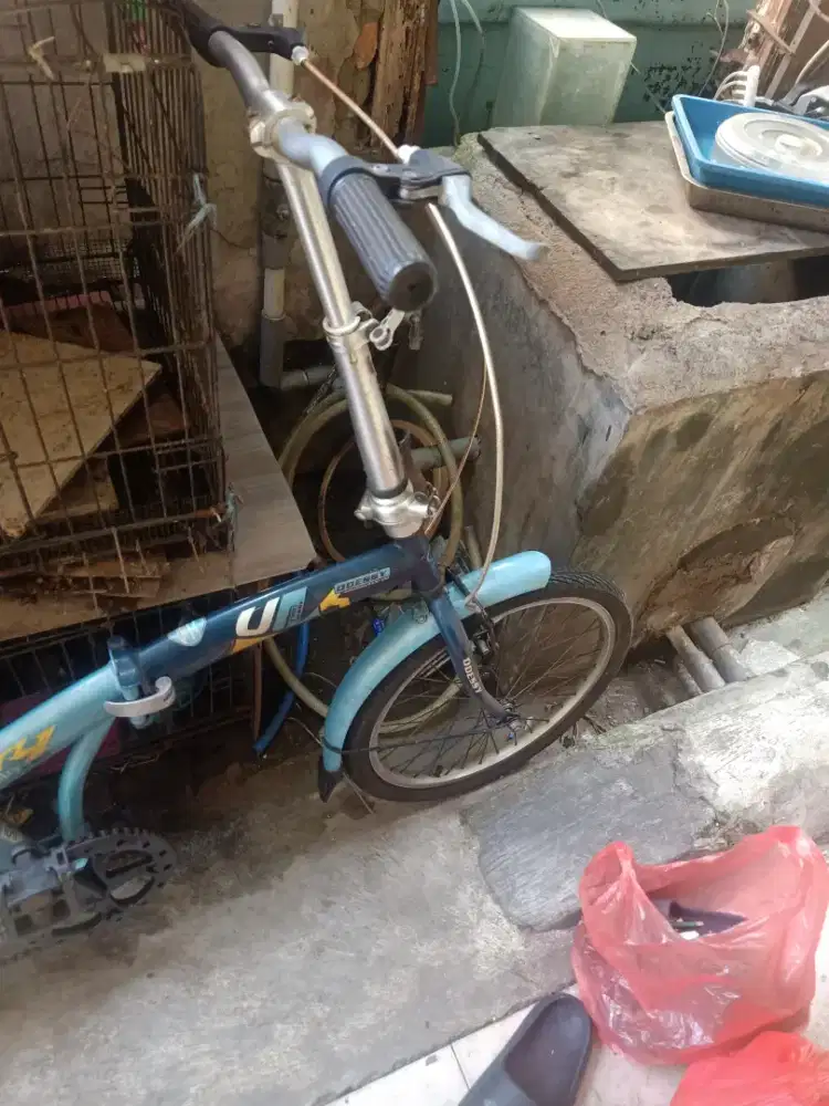 Sepeda lipat odessy