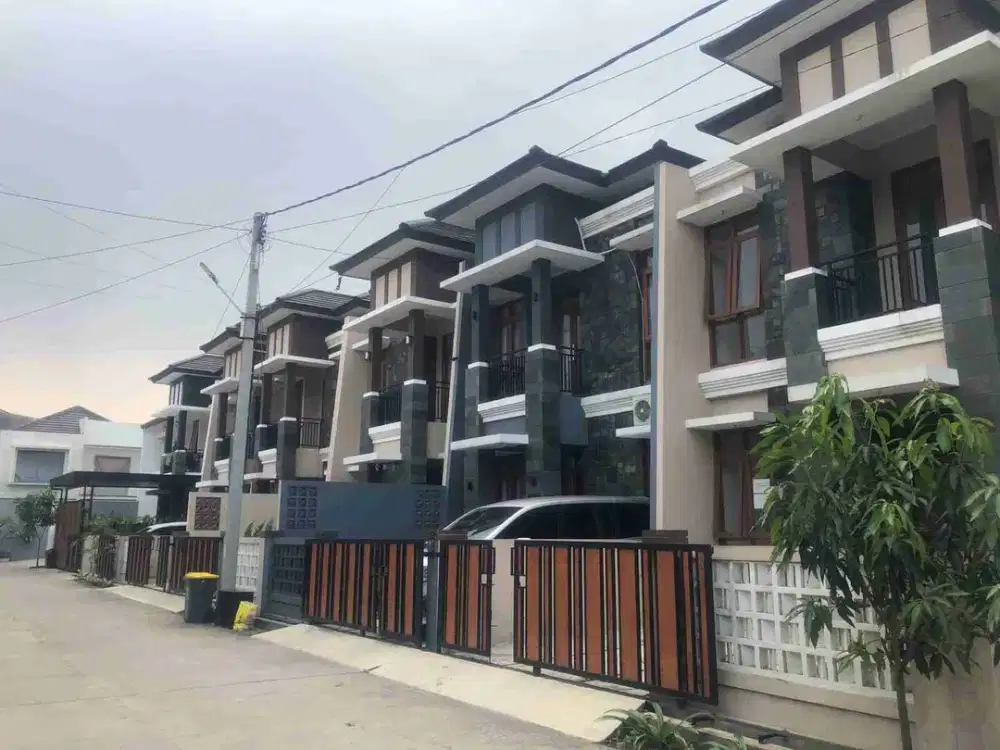 Dijual beberapa rumah tipe baru model minimalis 2 tingkat, 3kt, 3km, 2 carport, komplek Taman Persada Residence, jl rancabolang Ciwastra bandung