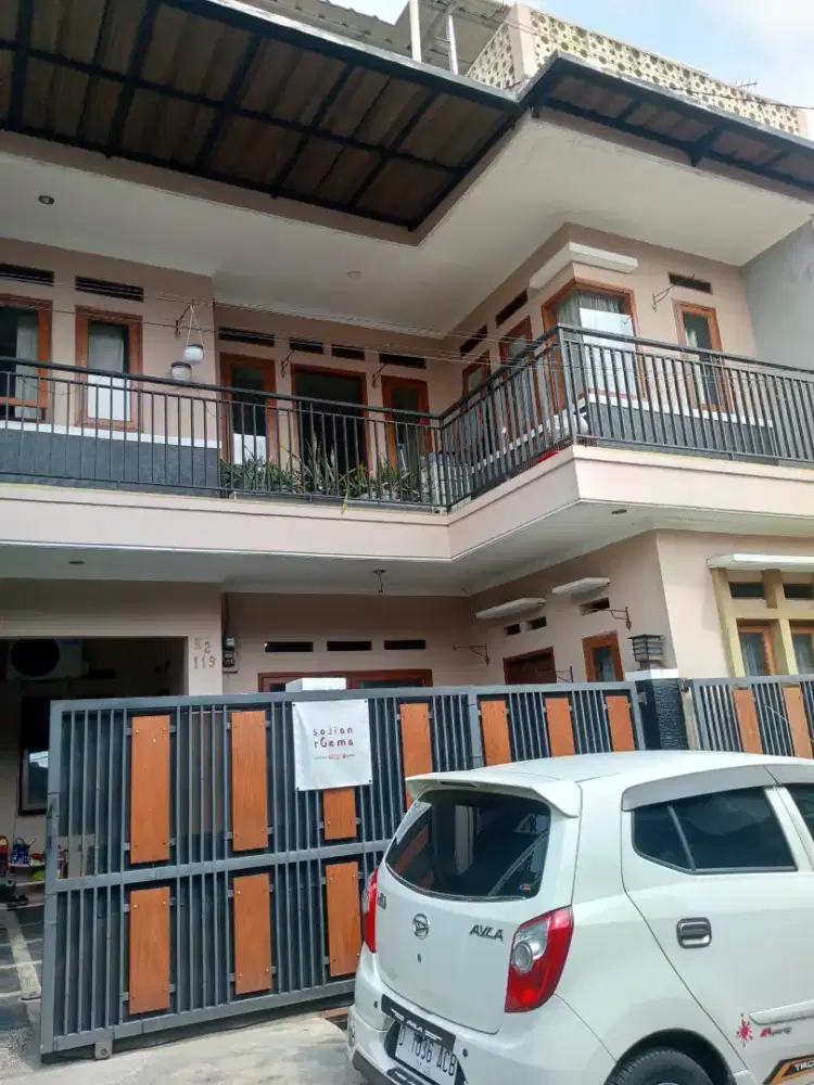 DIJUAL RUMAH MARGAHAYU RAYA