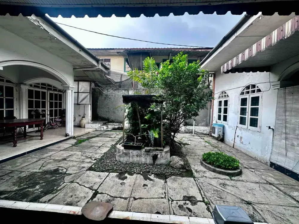 Jual Cepat Rumah Tua Hitung Tanah Cipete LT 886 m² SHM Harga 13,8 M Nego sampai deal