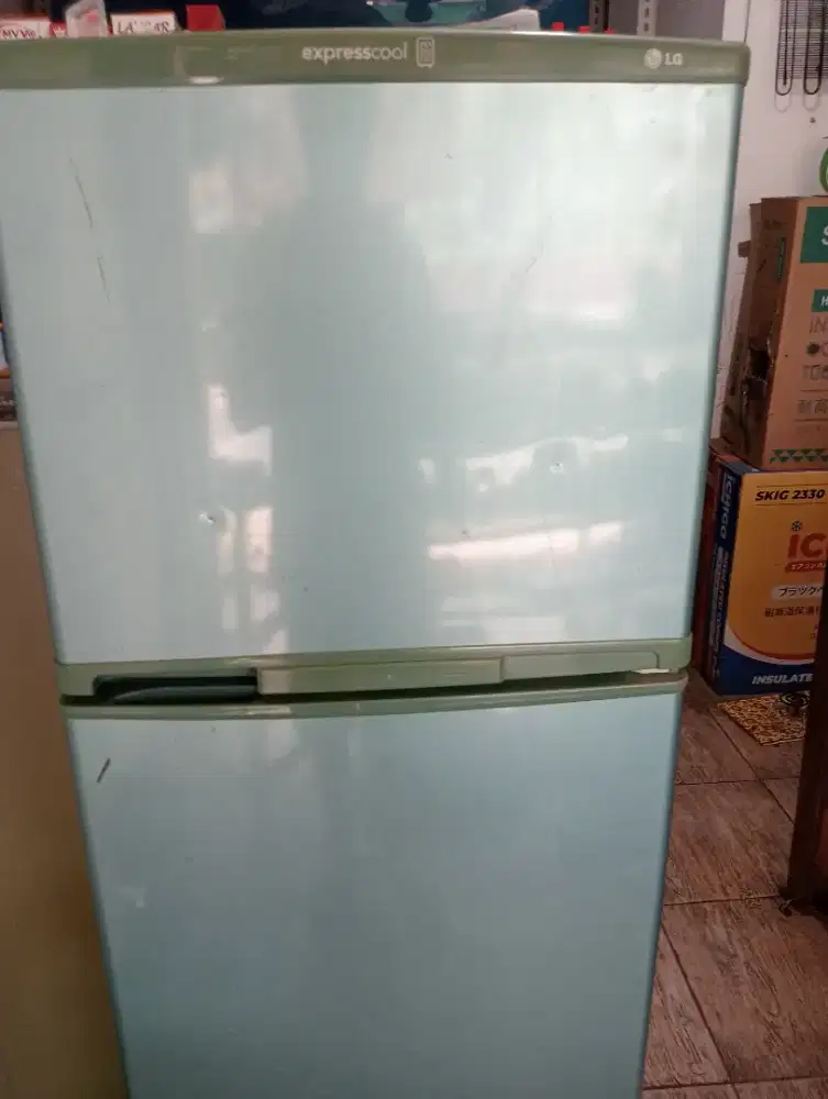 Jual kulkas 2 pintu LG