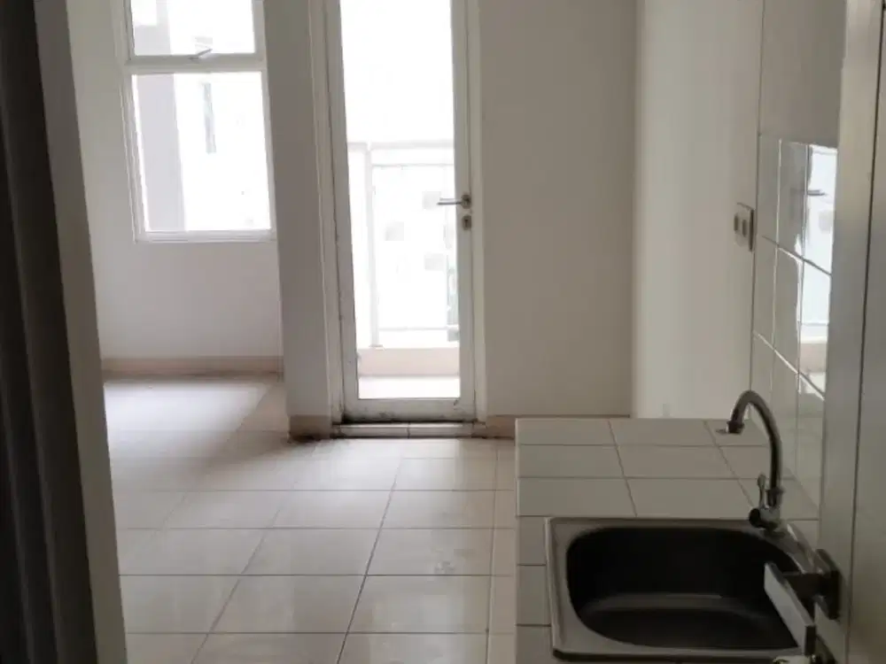 Jual Apartement Springlake Studio Kosongan Murah View Pool Lantai Rendah Harga Di Bawah Pasaran