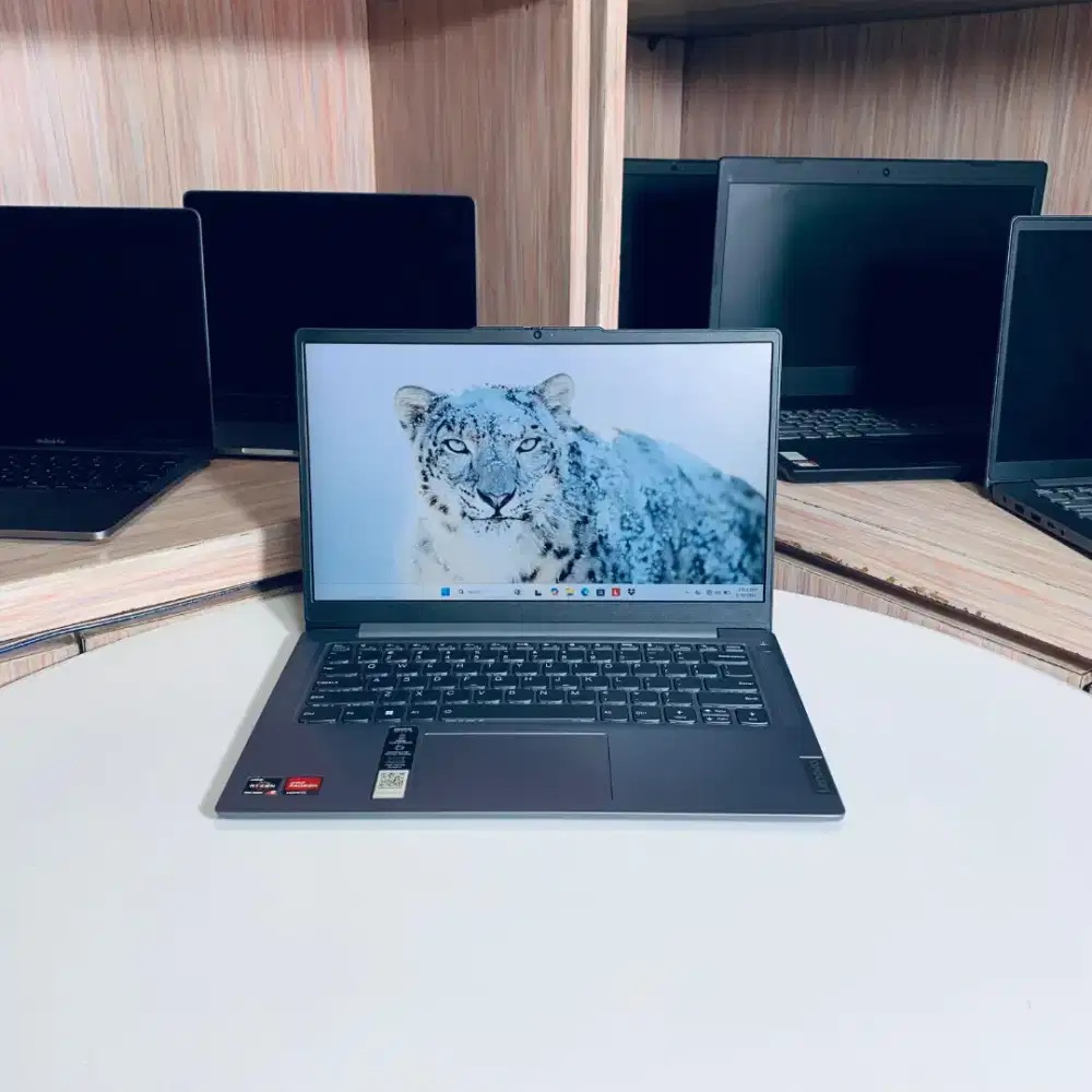 LAPTOP LENOVO IDEAPAD SLIM 3 14AMN8