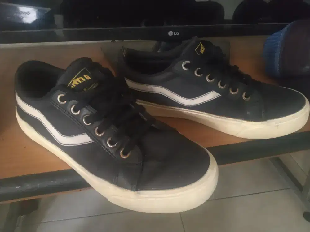Di jual Sepatu ventela