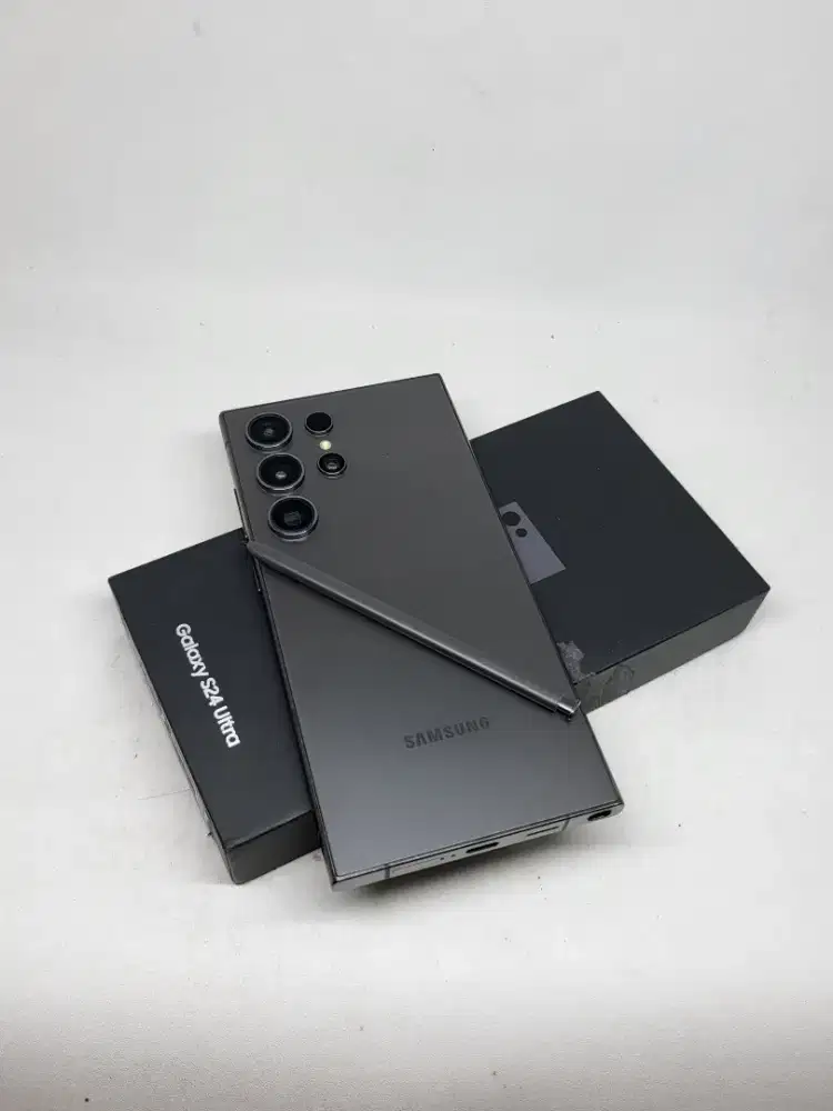 Samsung Galaxy S24 Ultra 12/512GB
Titanium Black