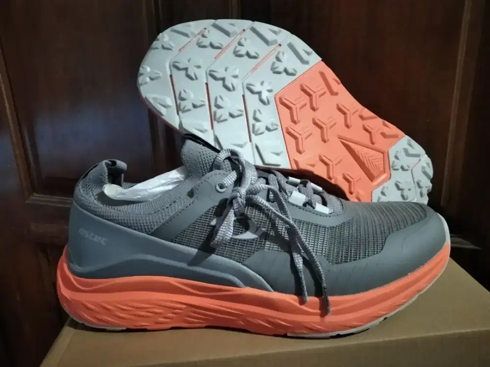 Sepatu Astec run  sizs 44 original