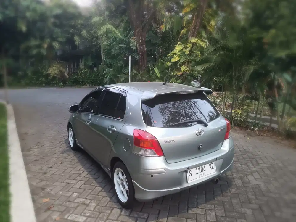 Toyota Yaris 2011 Bensin