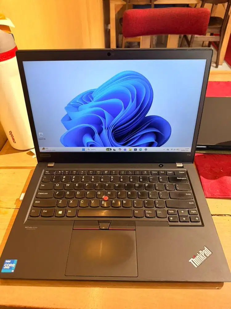 Lenovo ThinkPad T14 Gen 2 | CORE i5 Gen 11 | RAM 8GB | SSD 256 GB