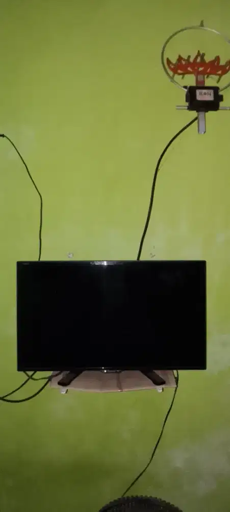 TV merk sharp Speaker Aktif