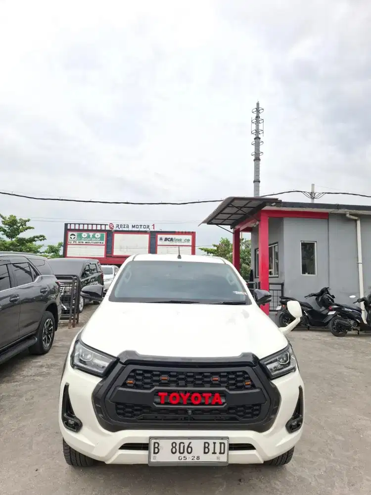 Hilux 2023 V matic. Km 29rb antik