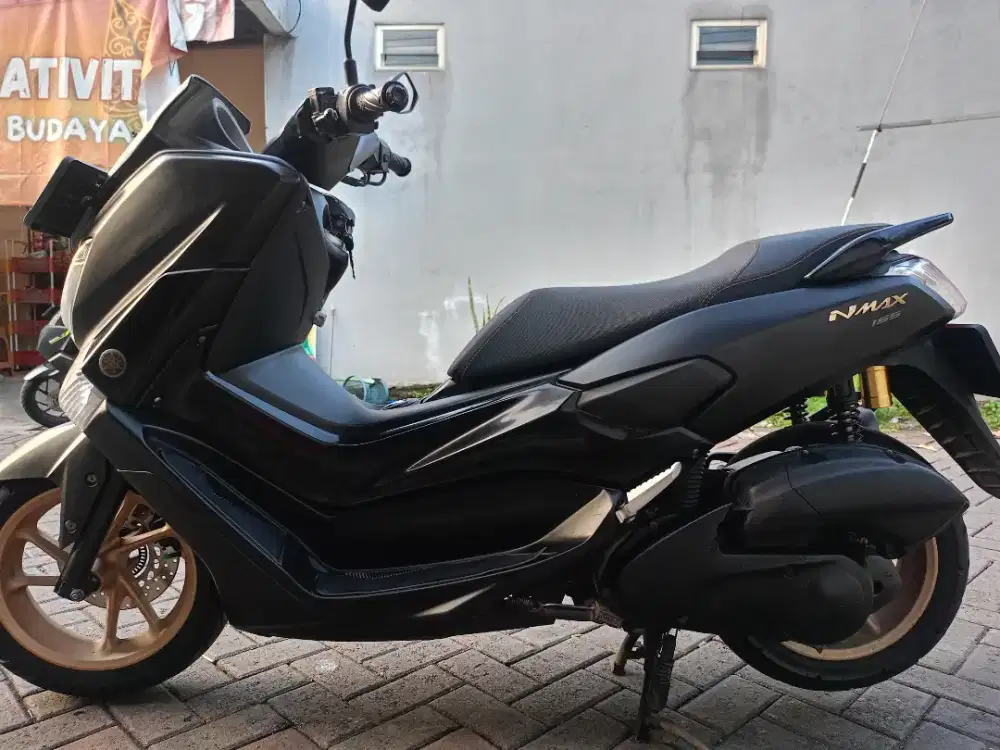 Nmax 2019 W gersik lengkap hidup