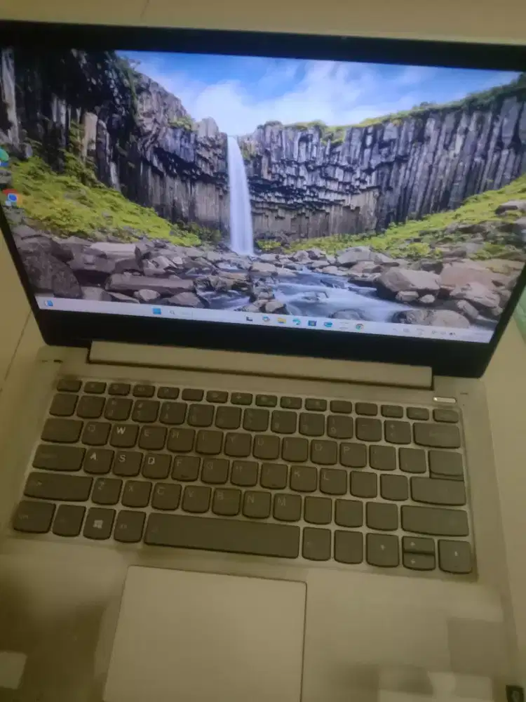 Laptop Lenovo amd ryzen 3