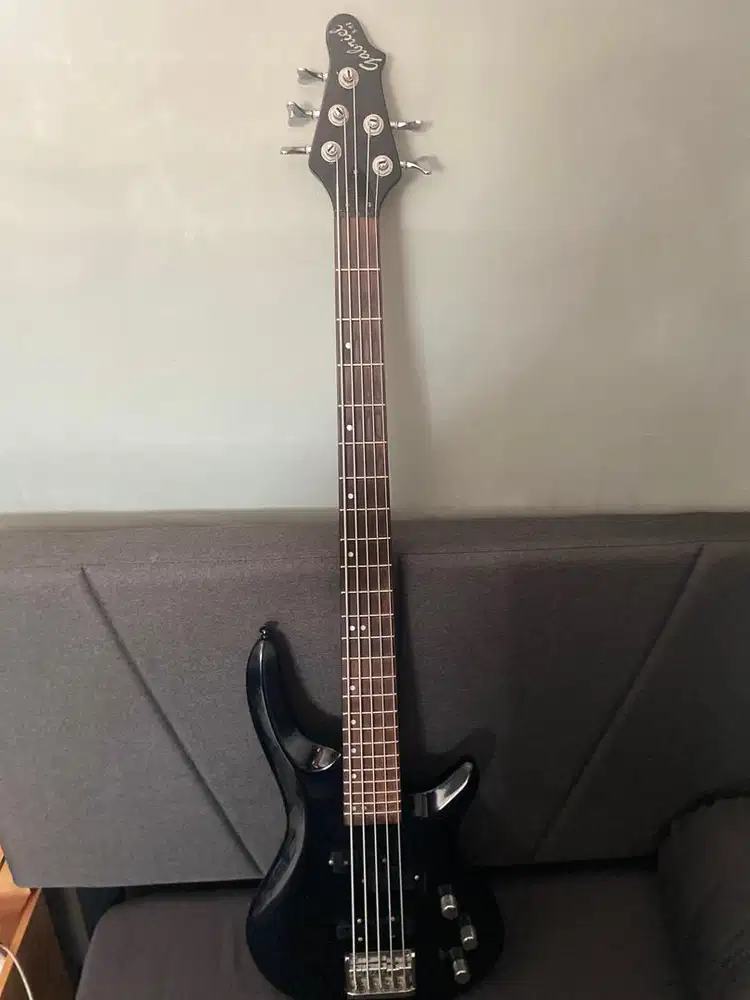 Bass 5 String Gilmore