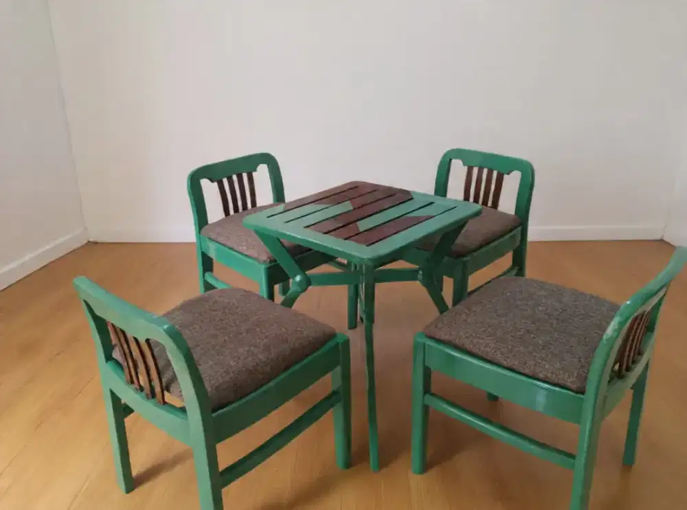Meja set estetik