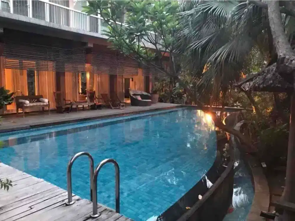Rumah design Tropical Resort Mediterania PIK.