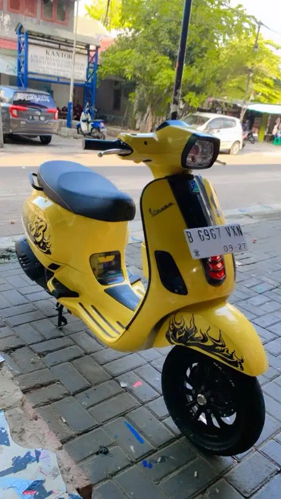 Vespa matic piaggio S125 iget 2022