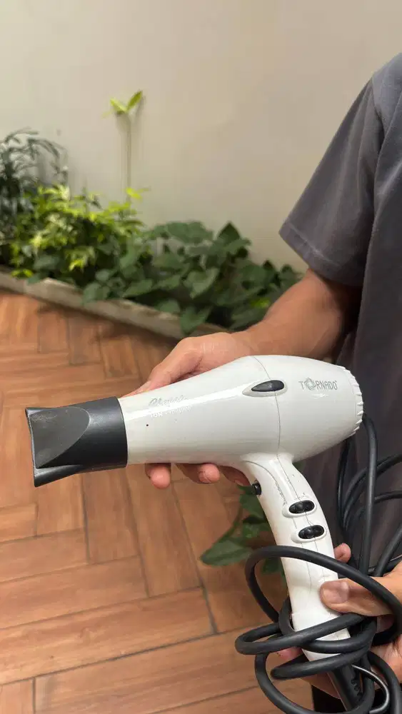 Hairdryer Tornado TD 1900 ION White